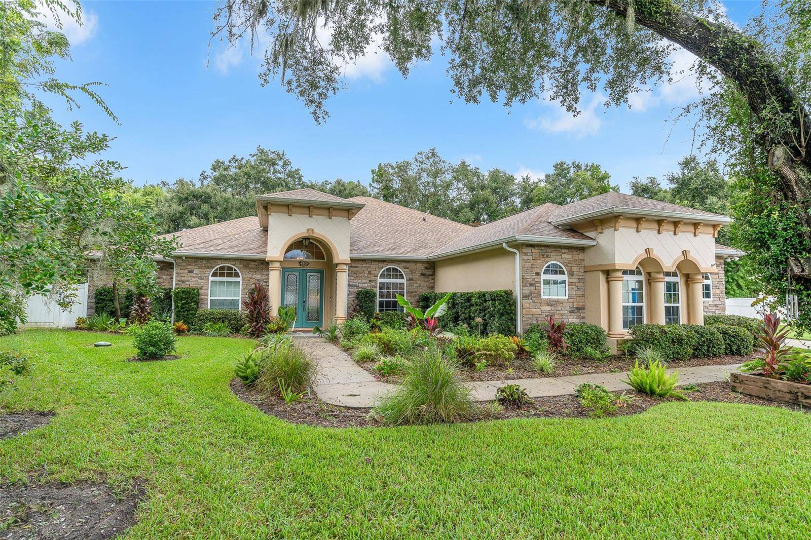 3384 COUNTRY MANOR DR, South Daytona, FL 32119