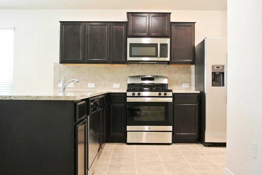 3809 BLACK GRANITE DR, Austin, TX 78744
