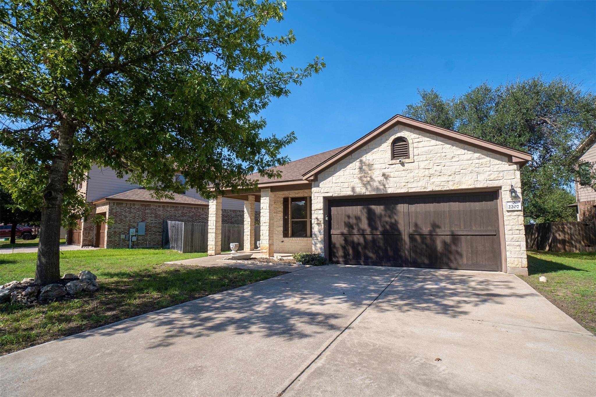 2207 Old Sterling RD, Cedar Park, TX 78613