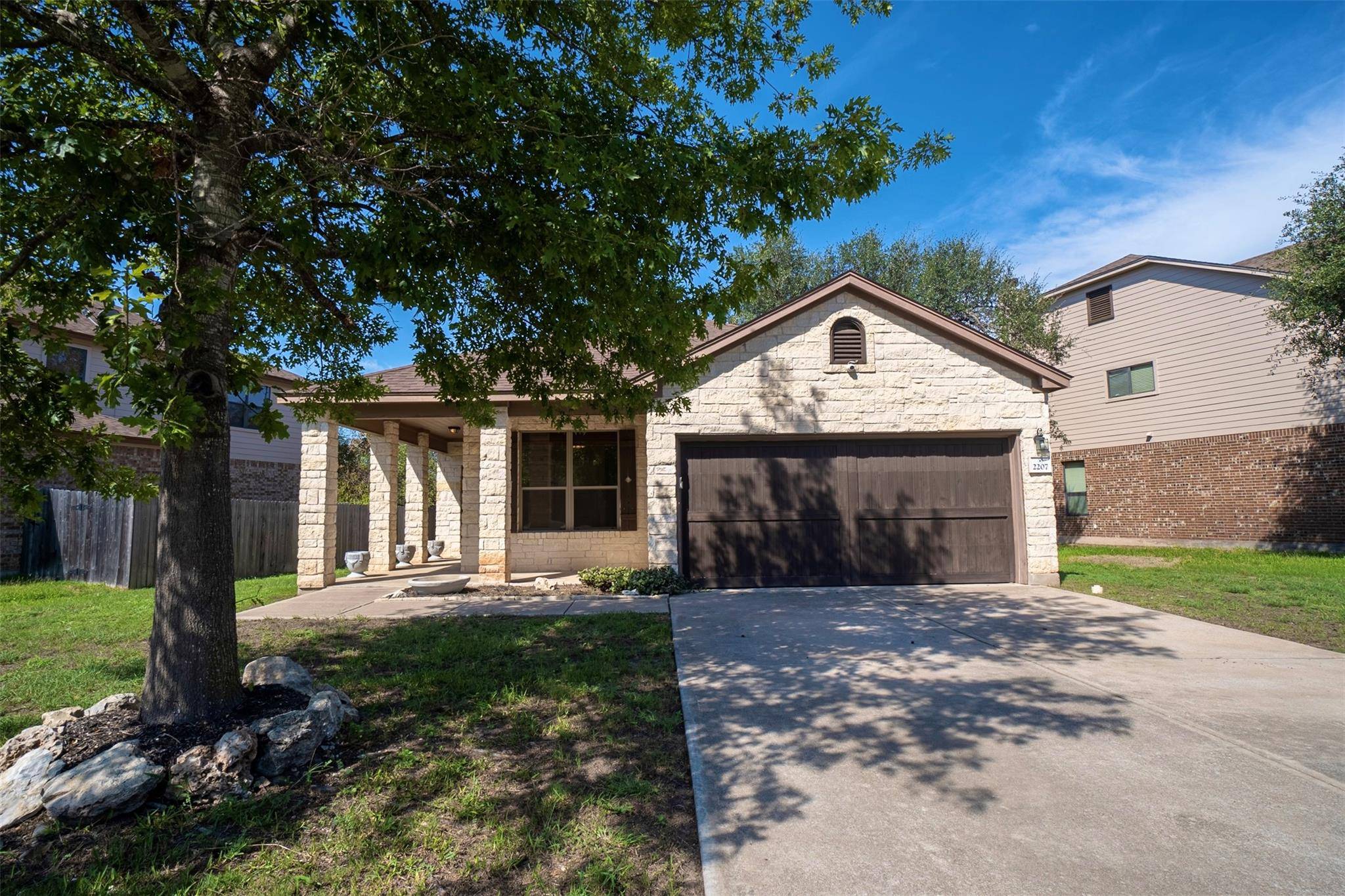 2207 Old Sterling RD, Cedar Park, TX 78613