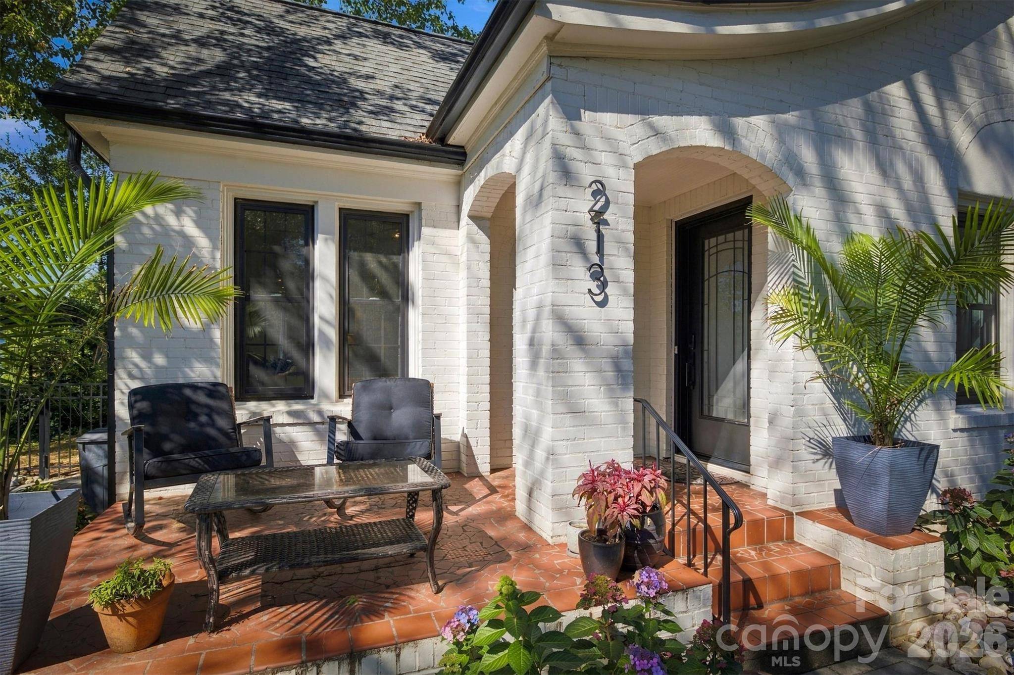 213 Lenoir ST, Morganton, NC 28655