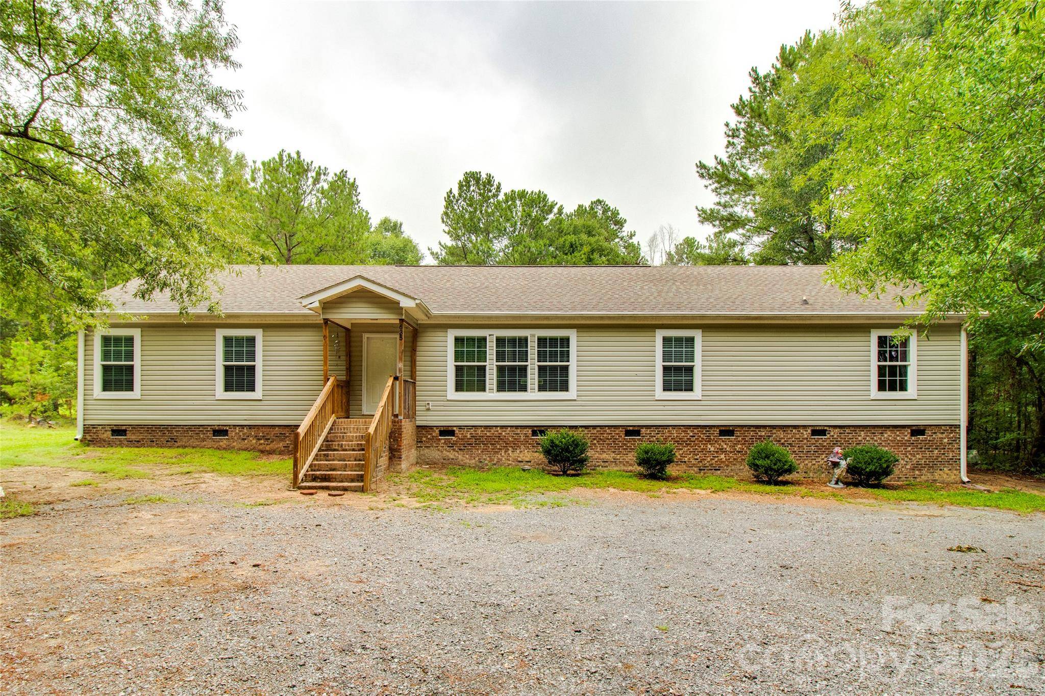 635 Monticello RD, Lancaster, SC 29720