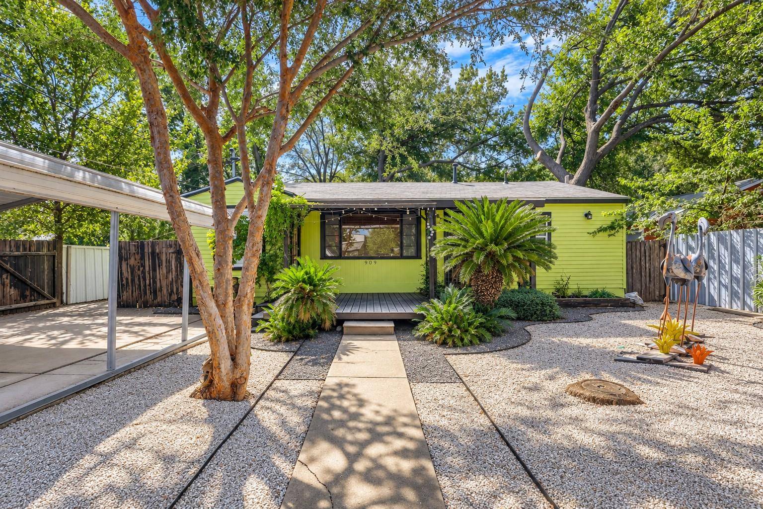 909 Chote Ave #A, Austin, TX 78702