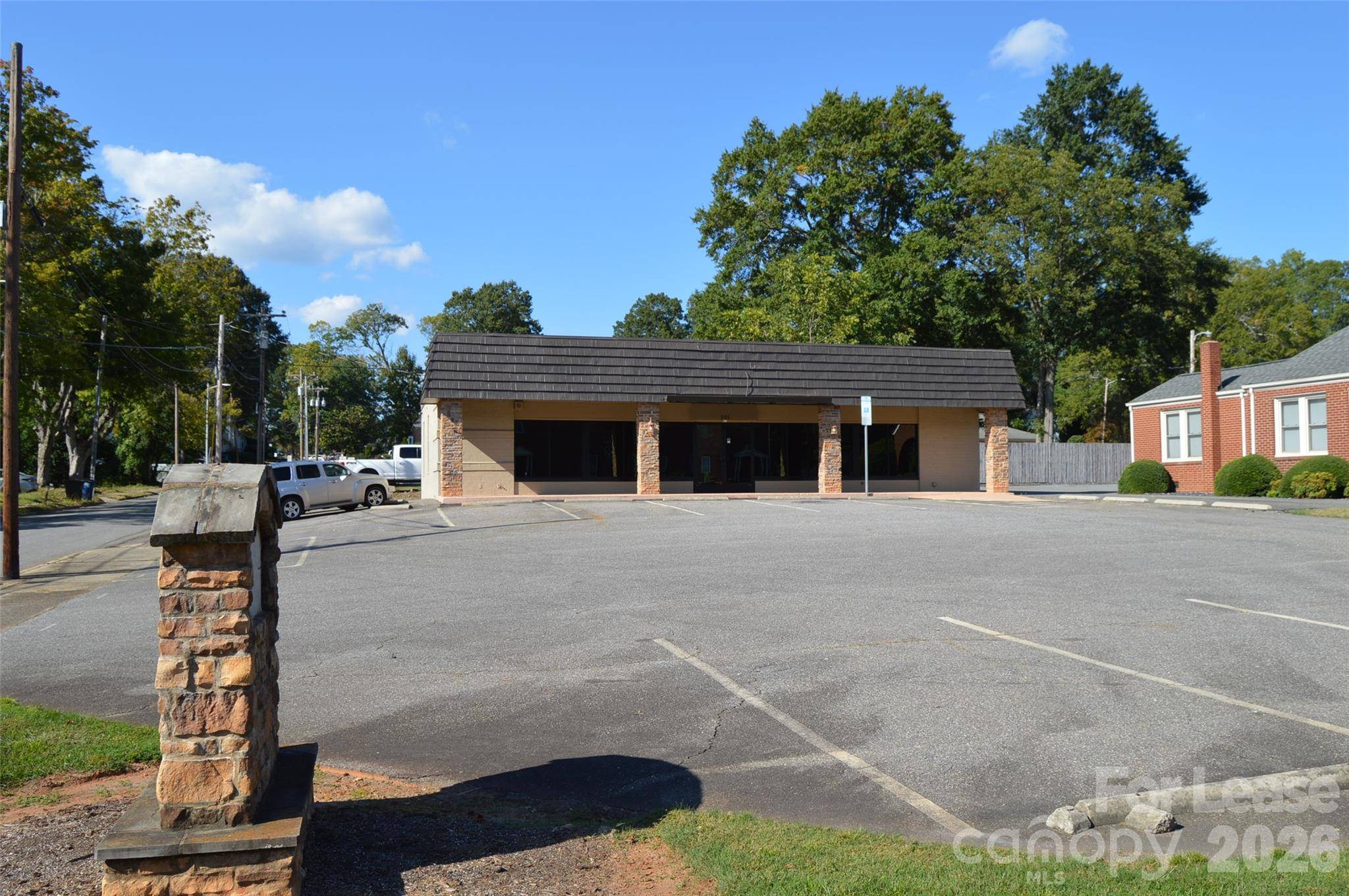 301 Front ST, Statesville, NC 28677
