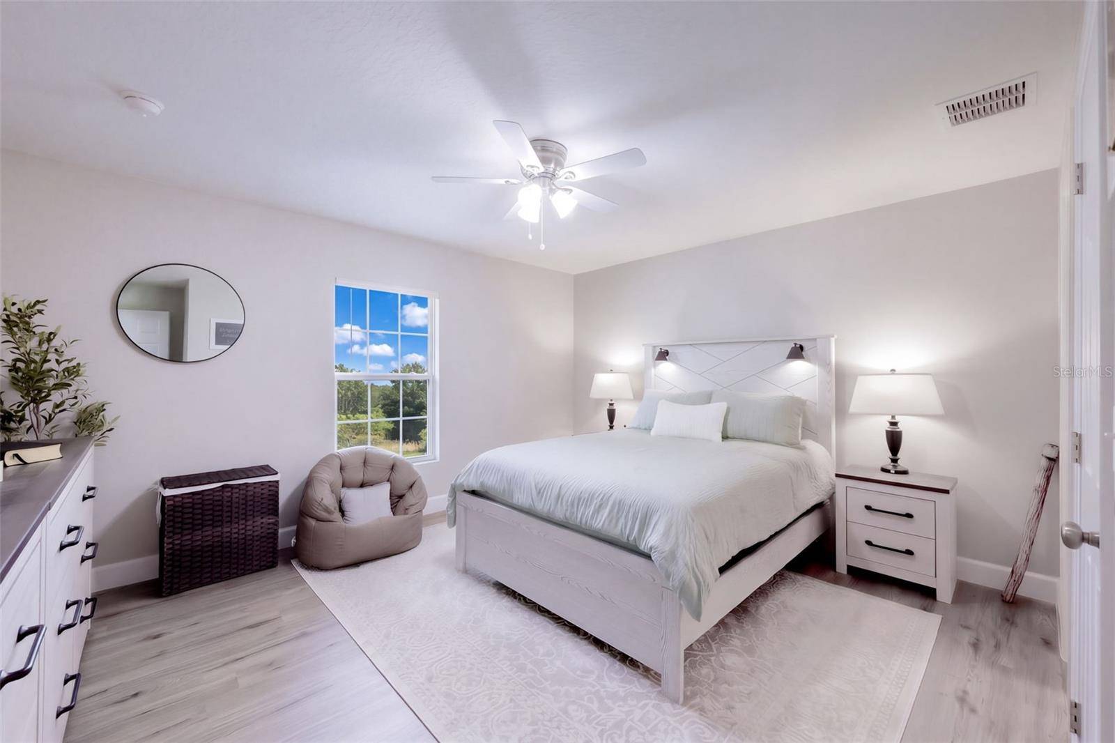 330 W ELM DR, Orange City, FL 32763