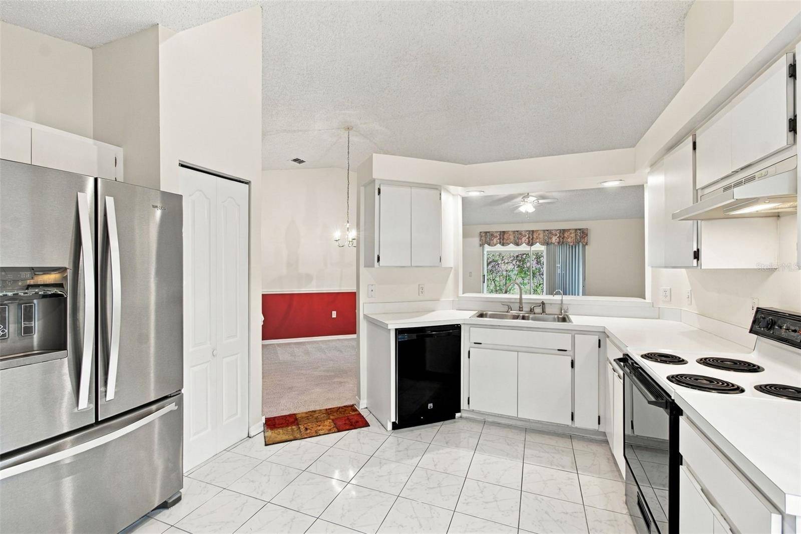 610 LAKEMONT DR, Brandon, FL 33510