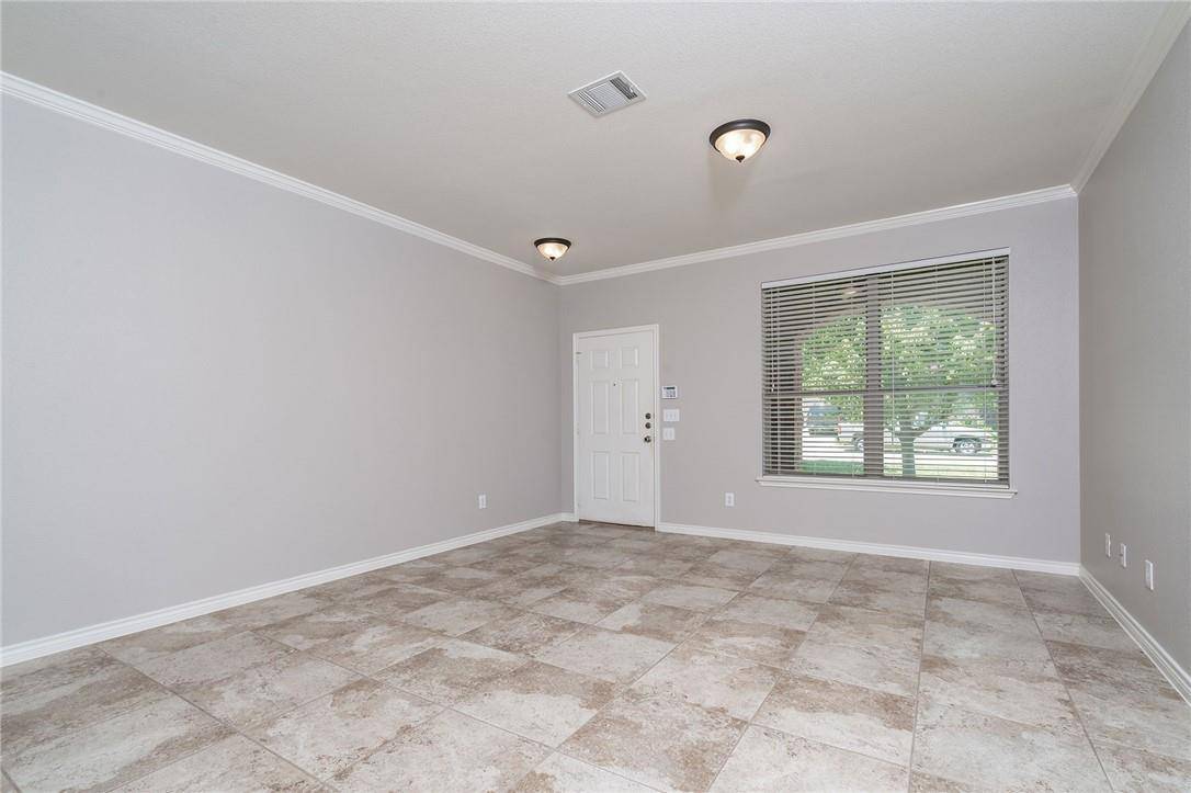 2116 Woodway DR, Leander, TX 78641