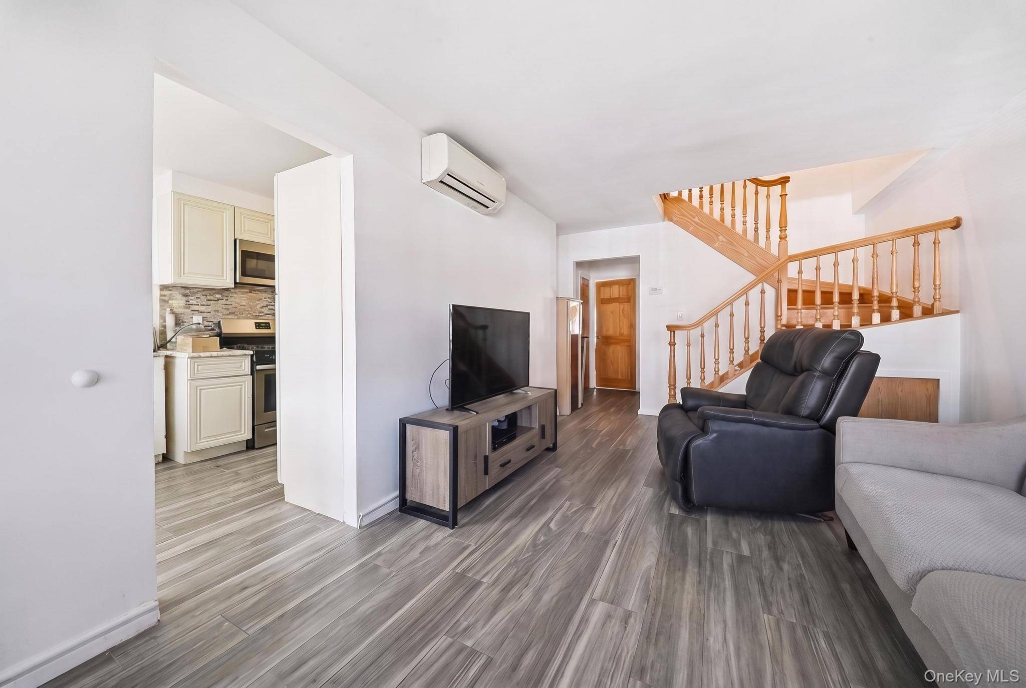 6908 Penelope AVE, Middle Village, NY 11379