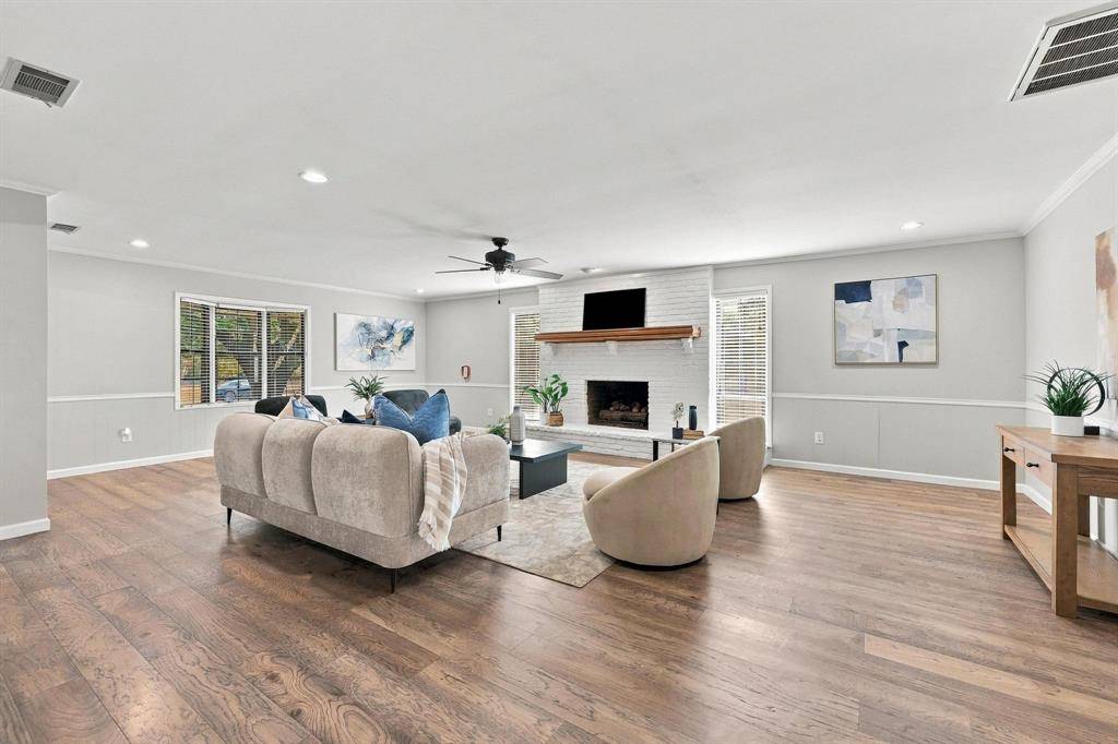 3785 Crown Shore Drive, Dallas, TX 75244