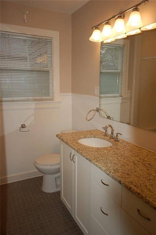 907 E 38th ST #A, Austin, TX 78705