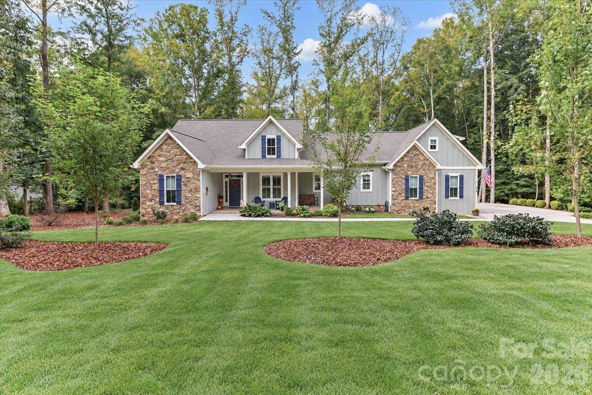 618 Saint Cloud DR, Statesville, NC 28625