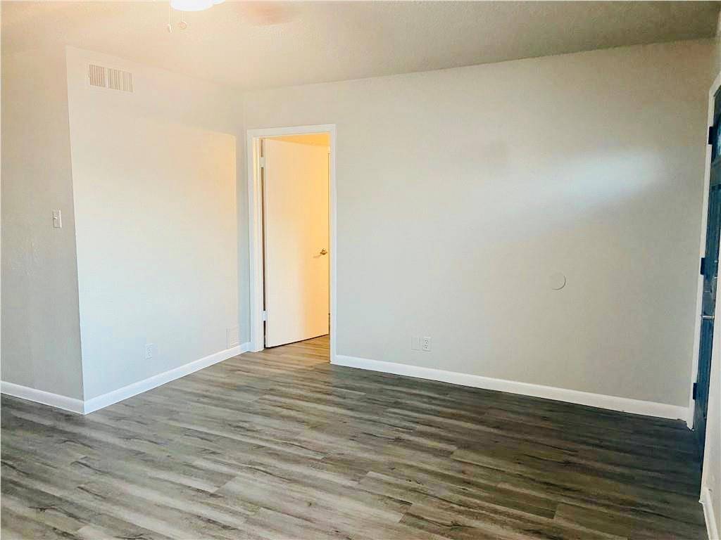 1202 Newning Ave #100, Austin, TX 78704