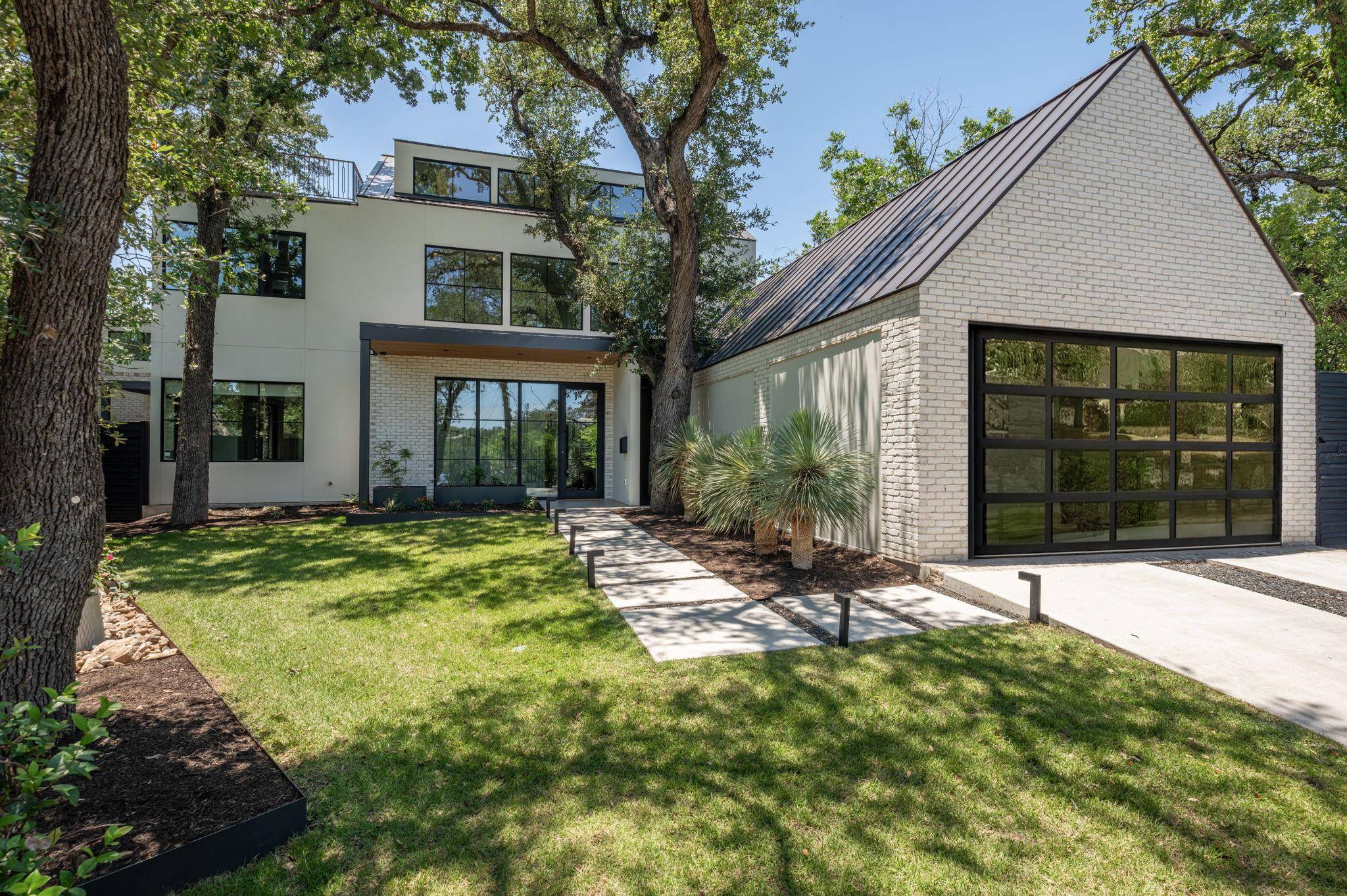 1102 Heritage WAY, Austin, TX 78703