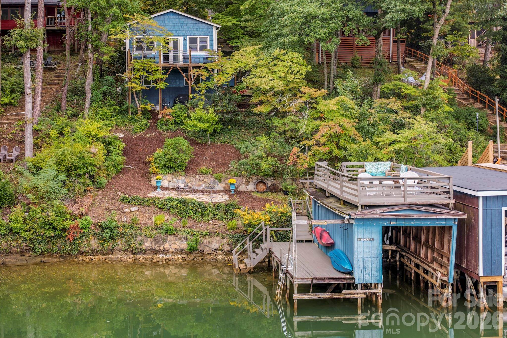 134 Neighborly DR, Lake Lure, NC 28746
