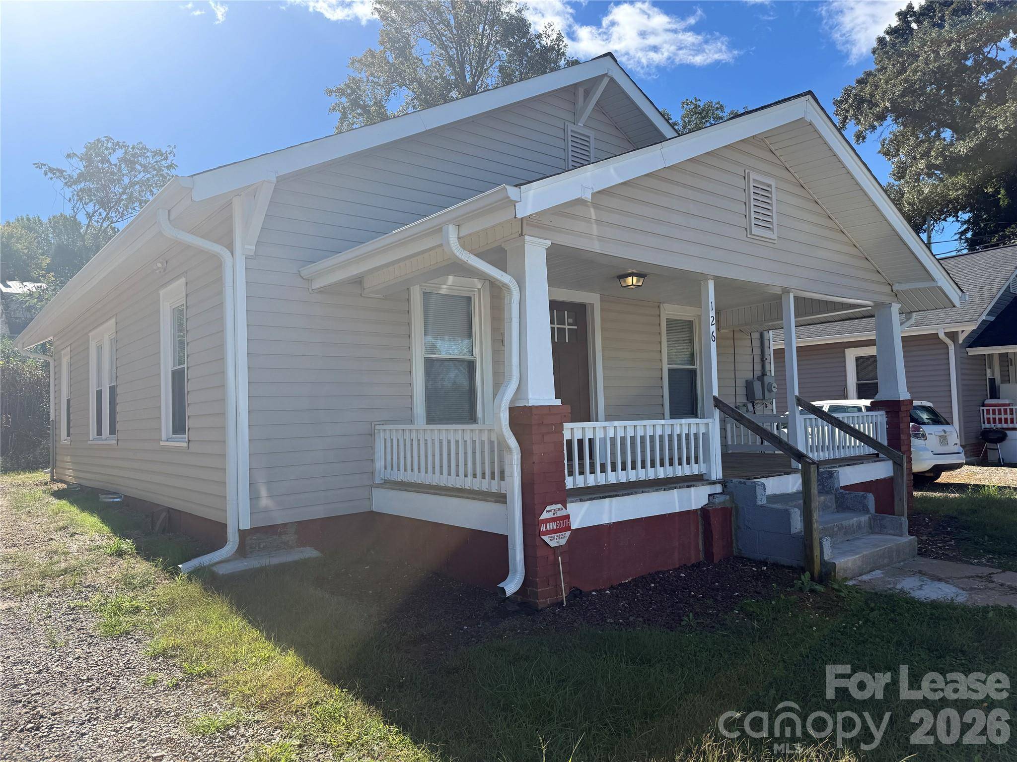 126 2nd AVE, Statesville, NC 28677