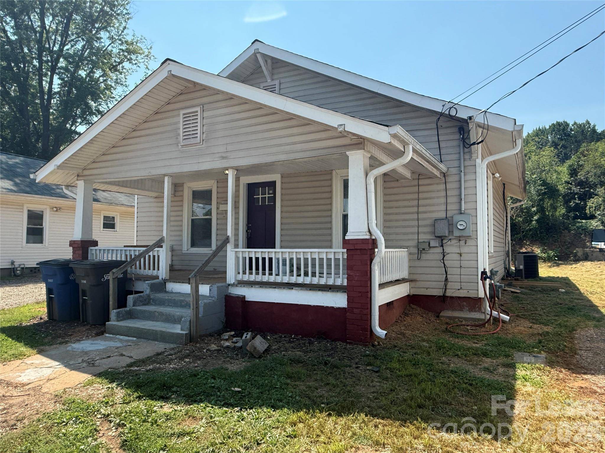 126 2nd AVE, Statesville, NC 28677
