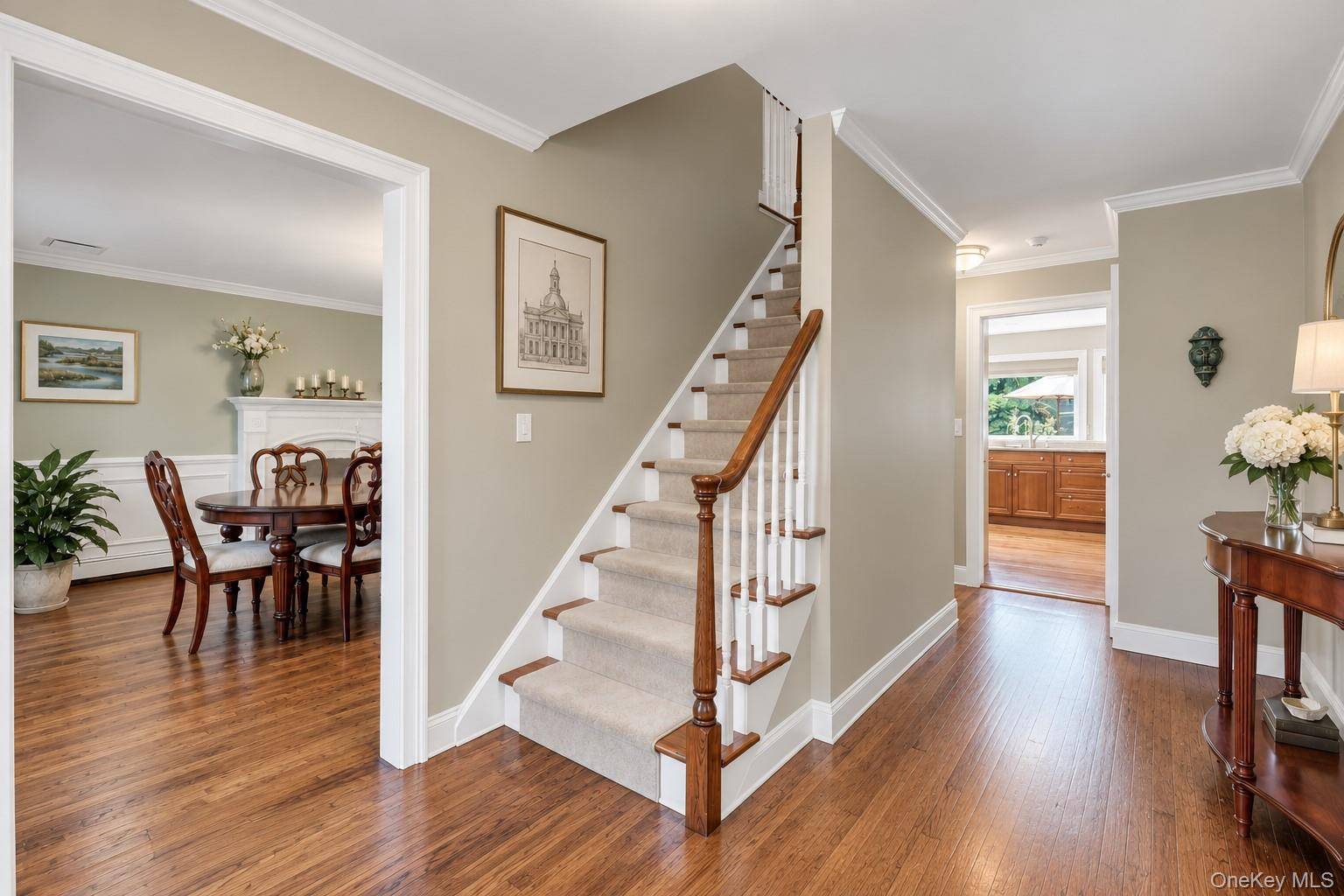 6 Mill River RD, East Setauket, NY 11733