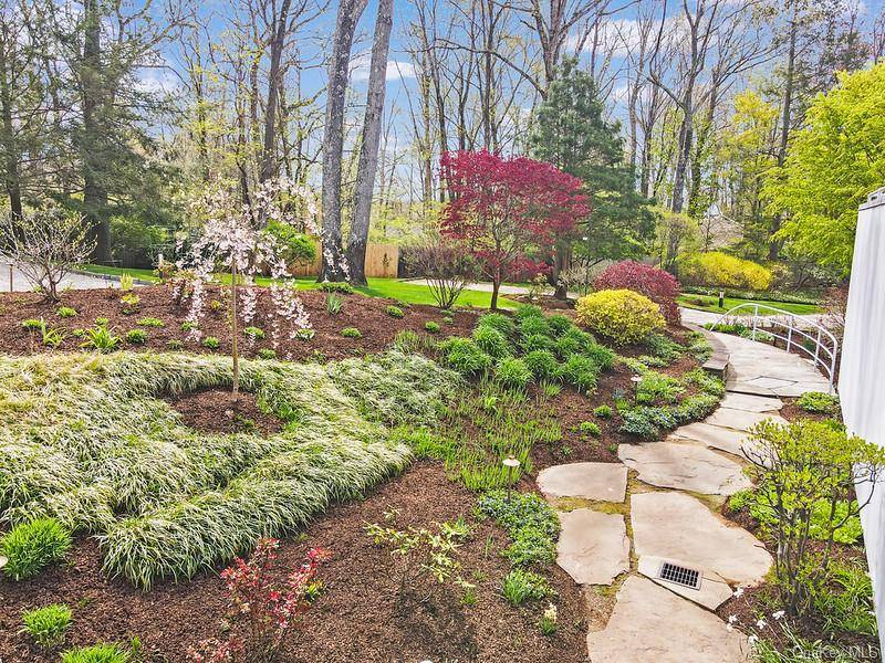 54 Cross Pond RD, Pound Ridge, NY 10576
