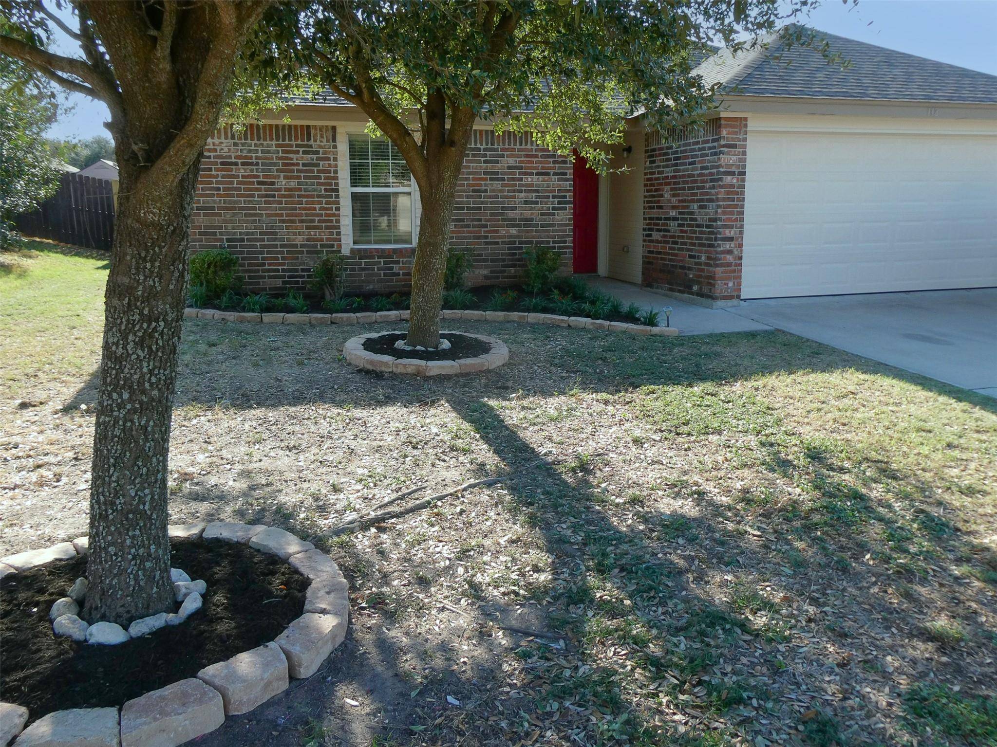 113 SOAPSTONE DR, Jarrell, TX 76537