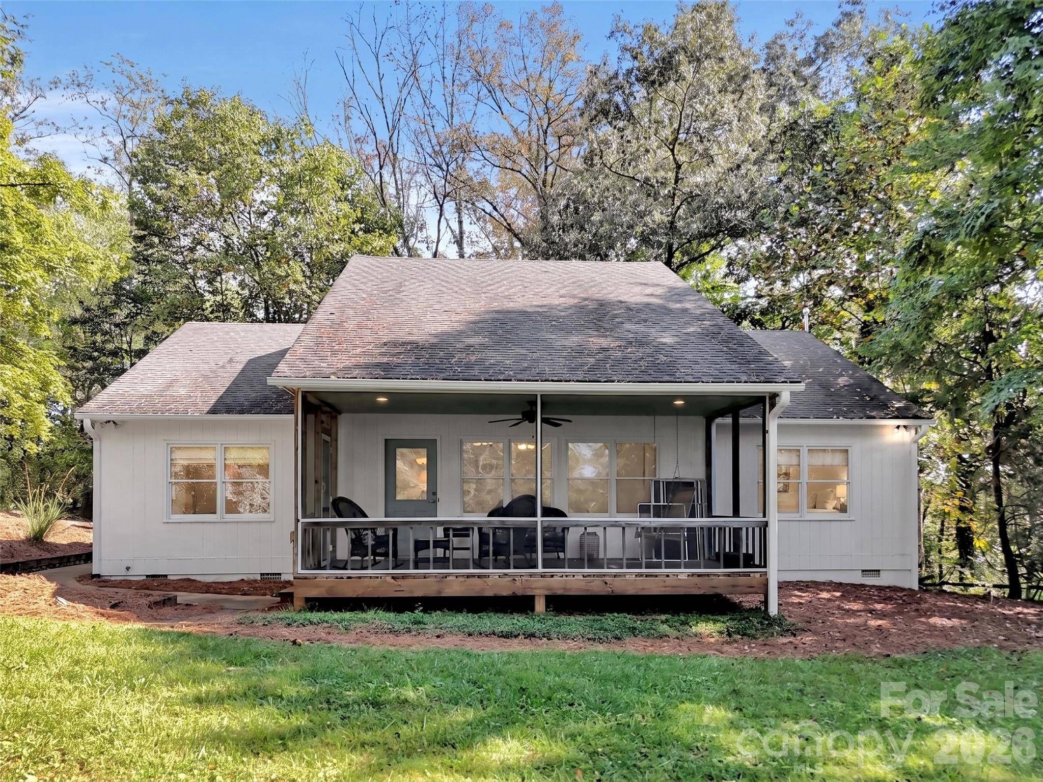 136 Buchanan LOOP, Webster, NC 28779