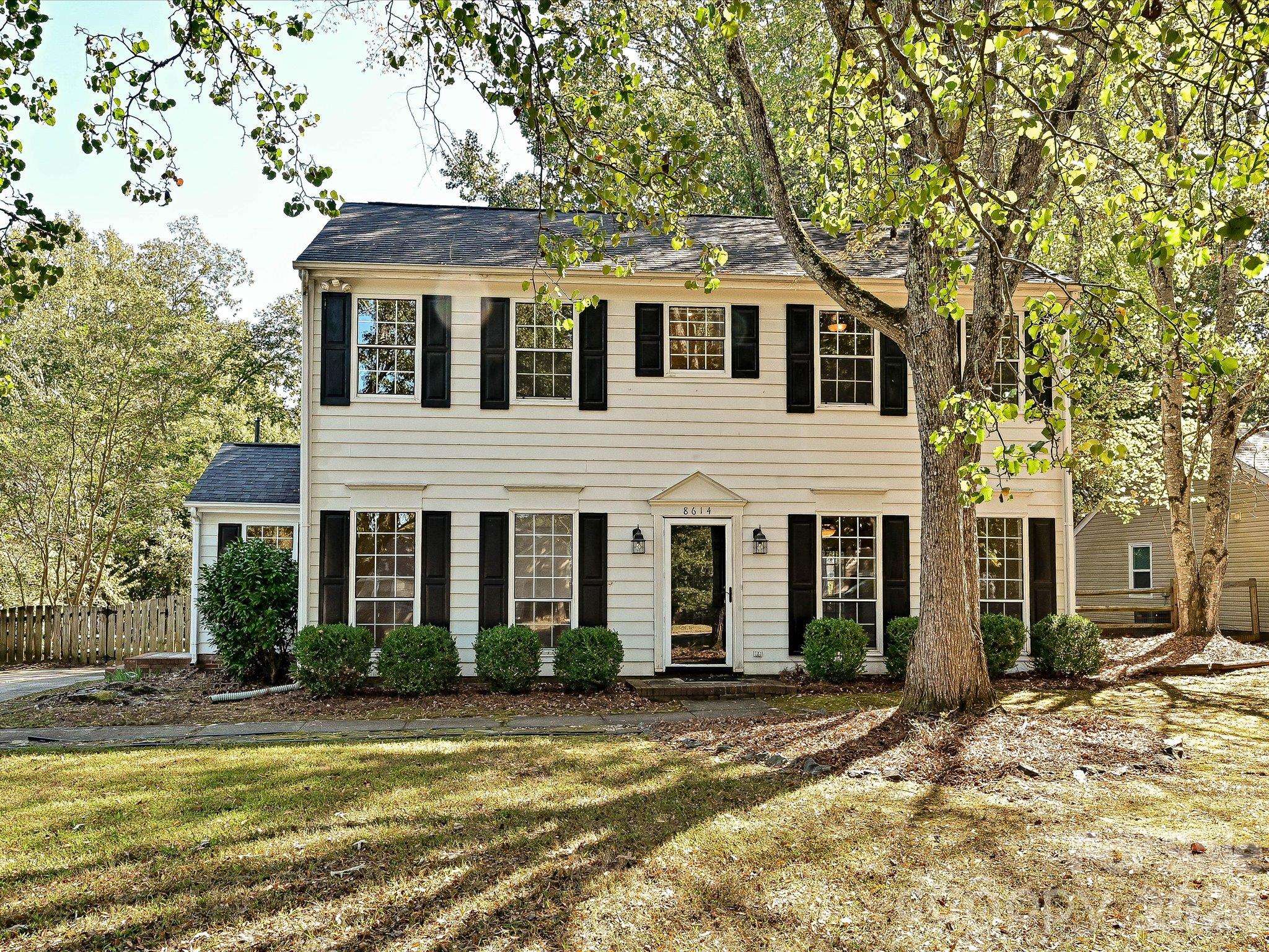 8614 Golf Ridge DR, Charlotte, NC 28277