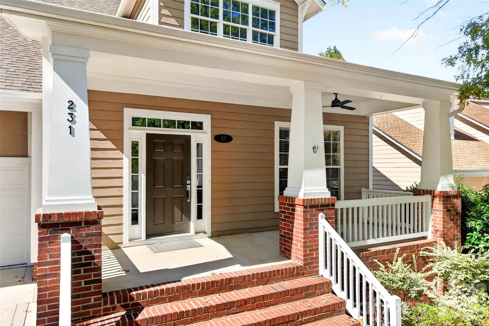 231 Fairview LN, Davidson, NC 28036