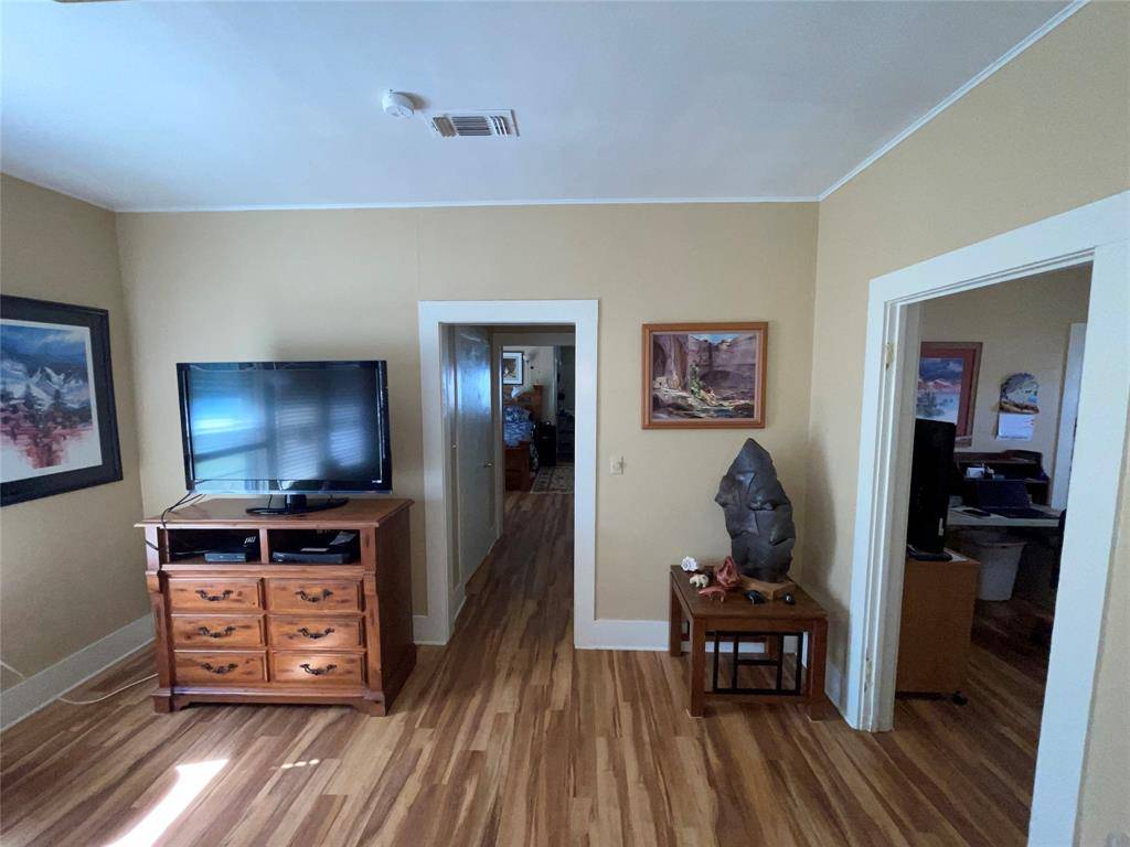 13822 Fm 4, Santo, TX 76472