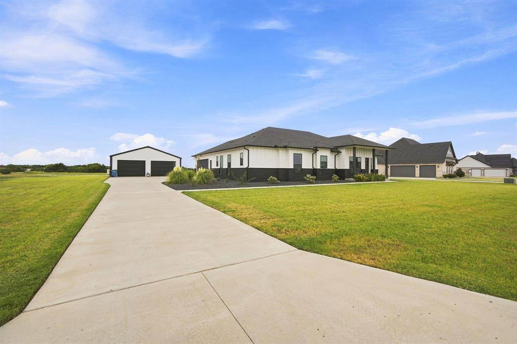 140 Lone Elm Road, Waxahachie, TX 75167