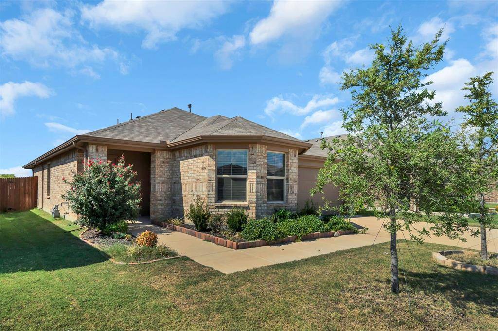 16617 Porterfield Lane, Justin, TX 76247
