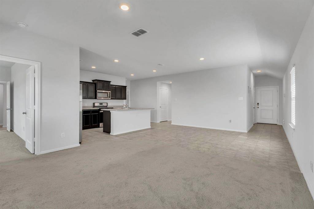 16617 Porterfield Lane, Justin, TX 76247