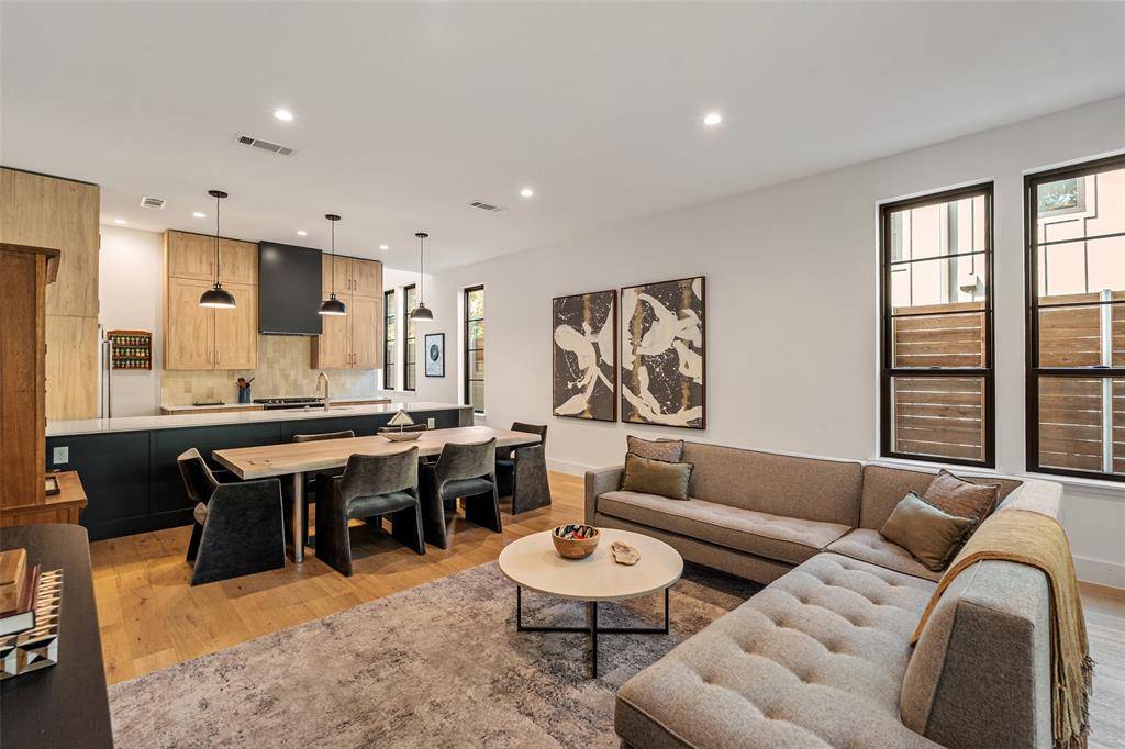 1220 Haines Avenue, Dallas, TX 75208