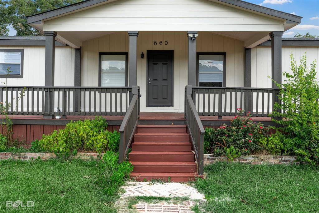 660 Red Chute Lane, Bossier City, LA 71112