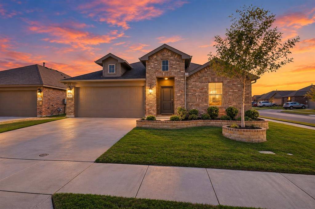 633 Captree Lane, Fort Worth, TX 76131