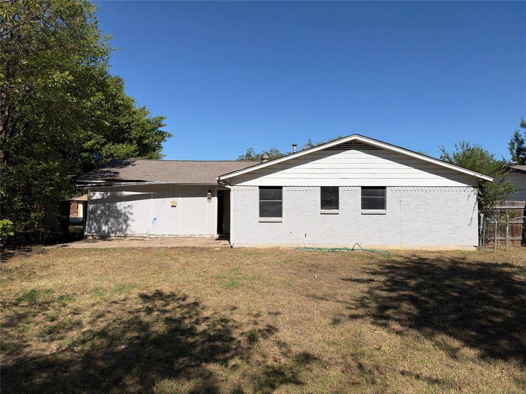127 Wanda Way, Burleson, TX 76028