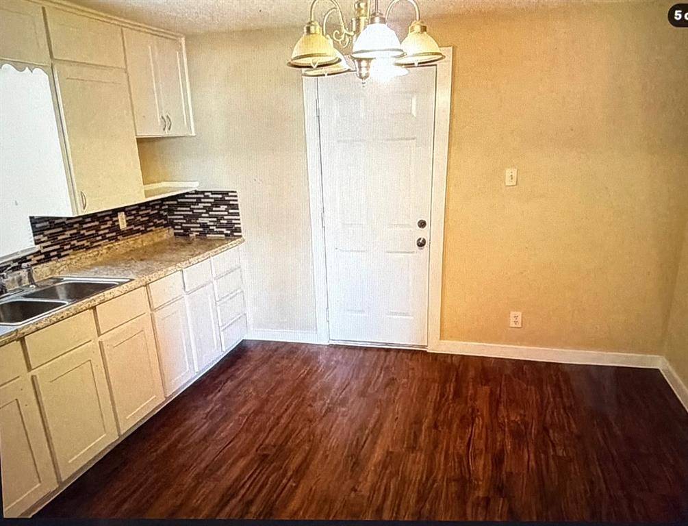 807 Chestnut Street Street, Aubrey, TX 76227