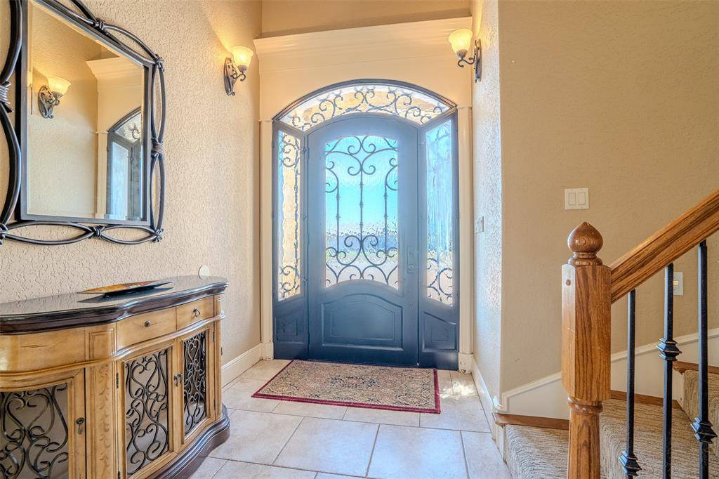 1903 Harbor Lakes Drive, Granbury, TX 76048