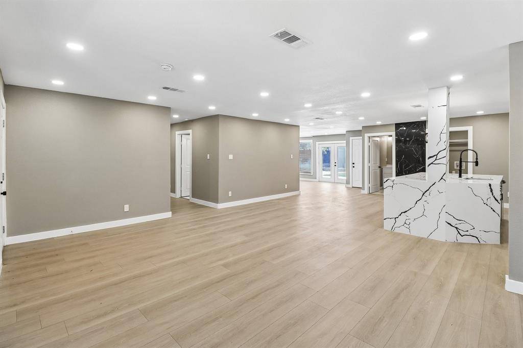 10711 Cromwell Drive, Dallas, TX 75229