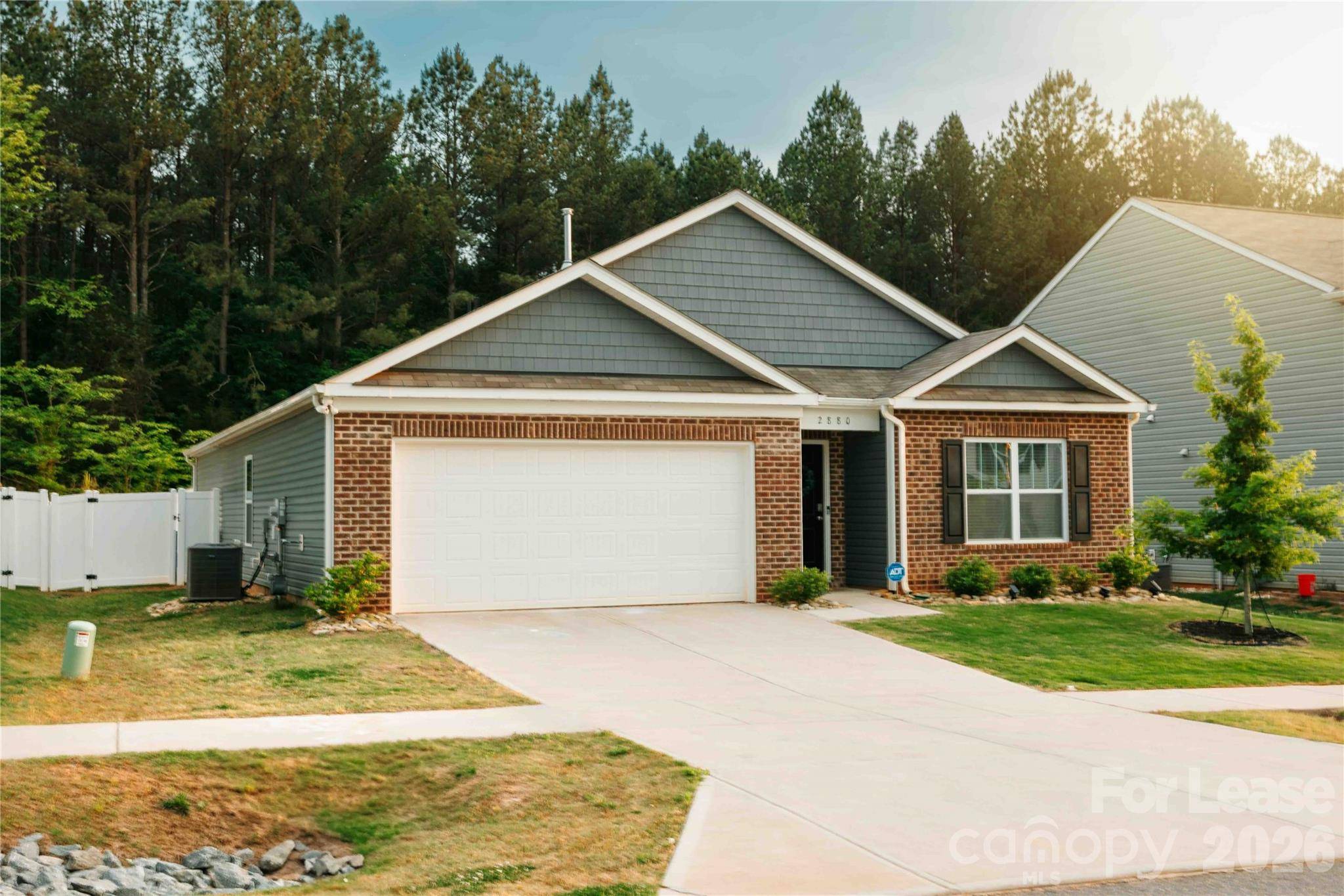 2880 Sherrills Stream DR, Sherrills Ford, NC 28673