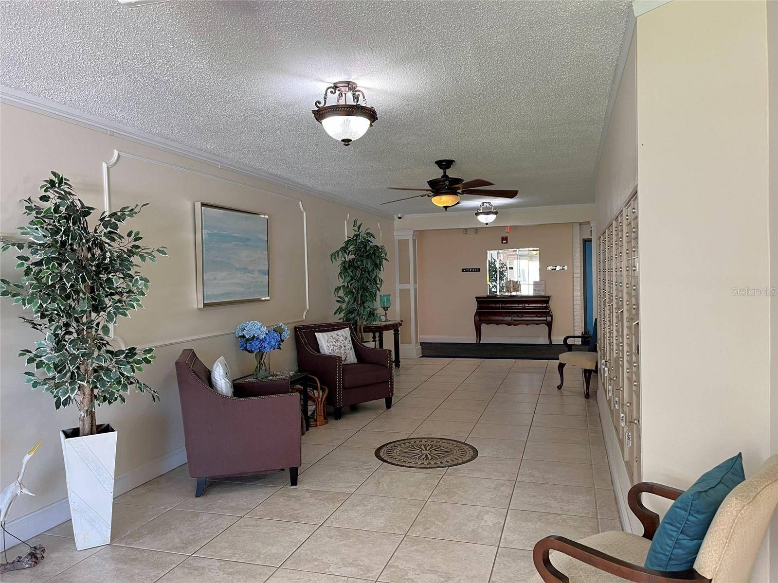 100 BLUFF VIEW DR #211A, Belleair Bluffs, FL 33770