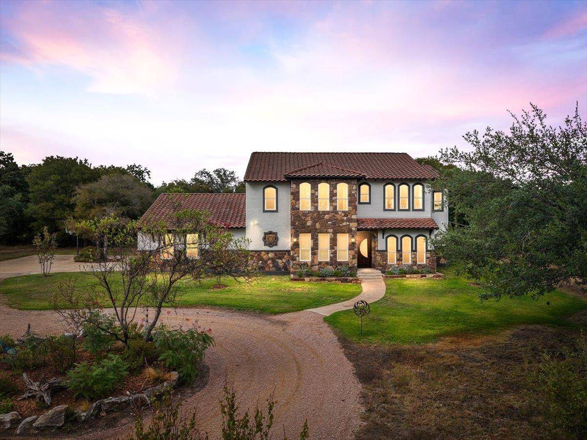 23802 Oscar RD, Spicewood, TX 78669