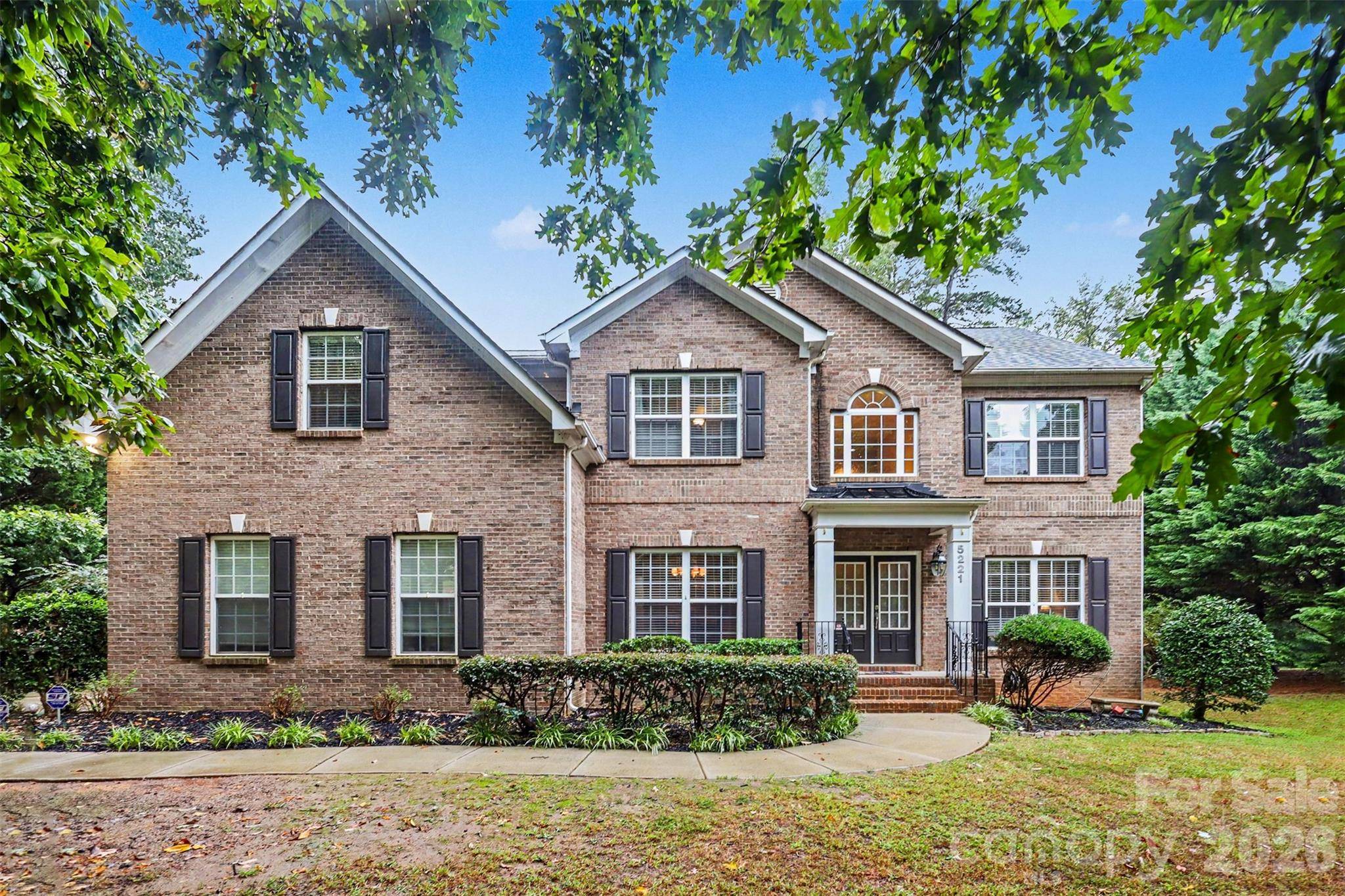 5221 Turkey Oak DR, Mint Hill, NC 28227