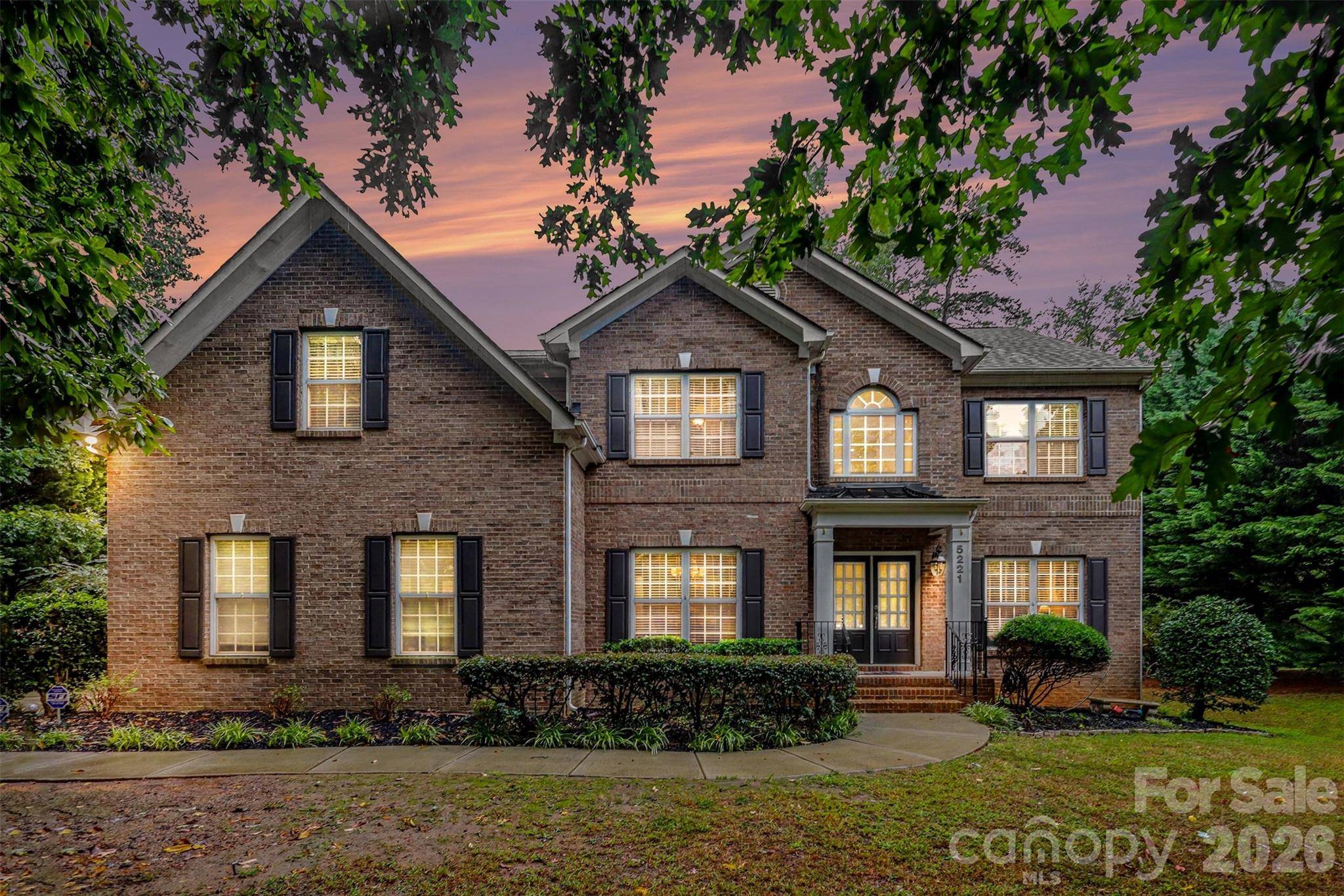 5221 Turkey Oak DR, Mint Hill, NC 28227