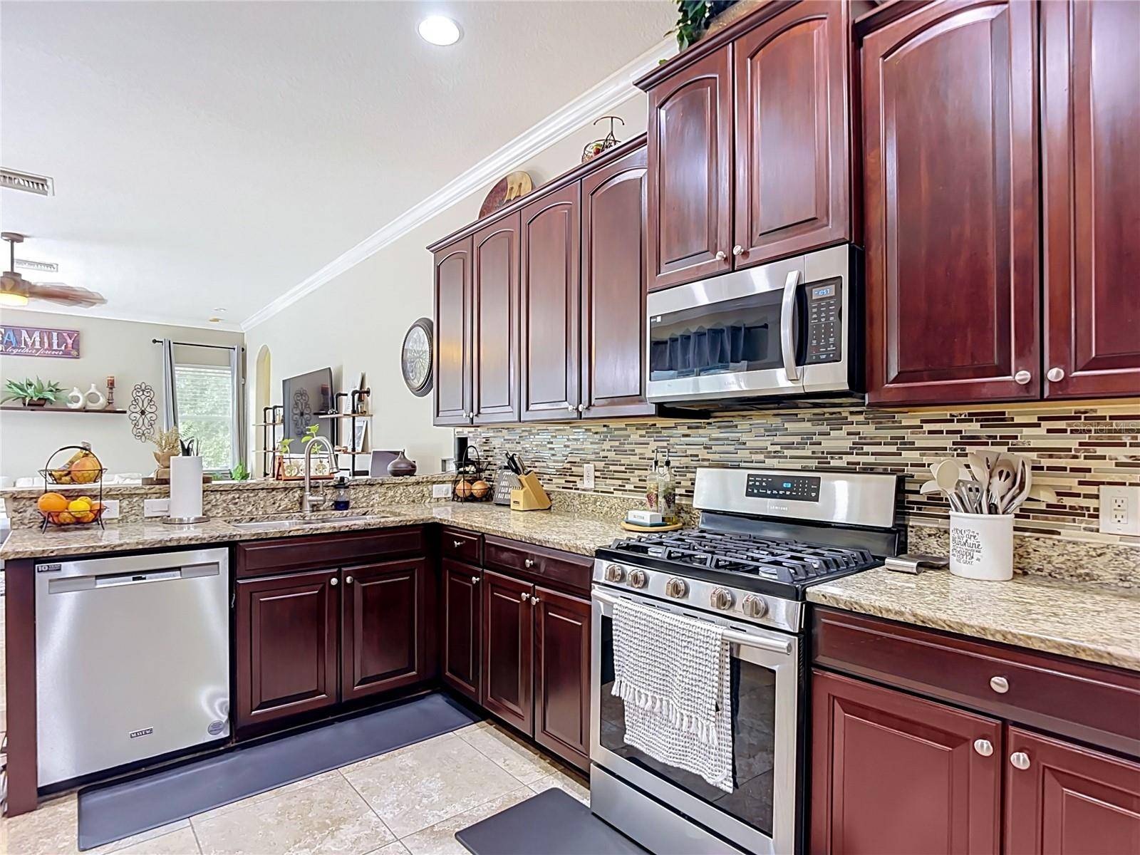 20012 BRIGHT OAK CT, Tampa, FL 33647