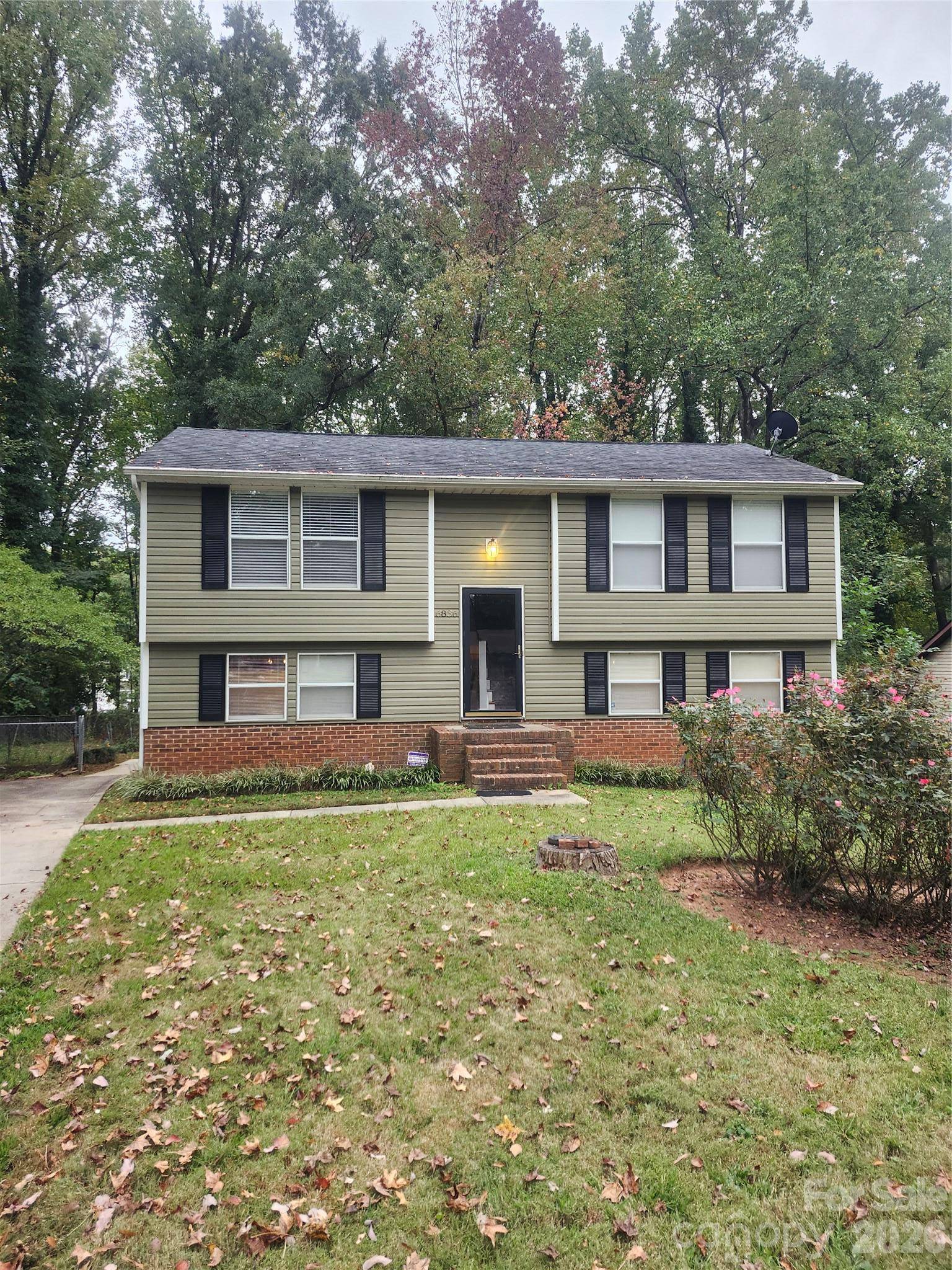 6836 Honey Hurst LN #14, Charlotte, NC 28212