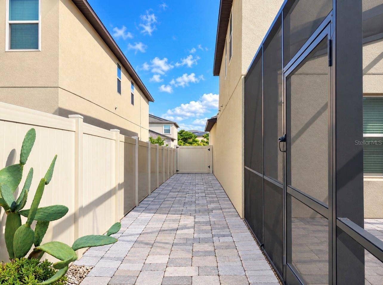 15705 FORT ISLAND PL, Sun City Center, FL 33573