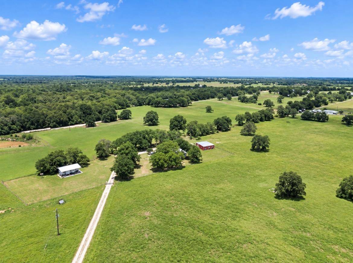 11009 HWY 77 HWY, Lexington, TX 78947