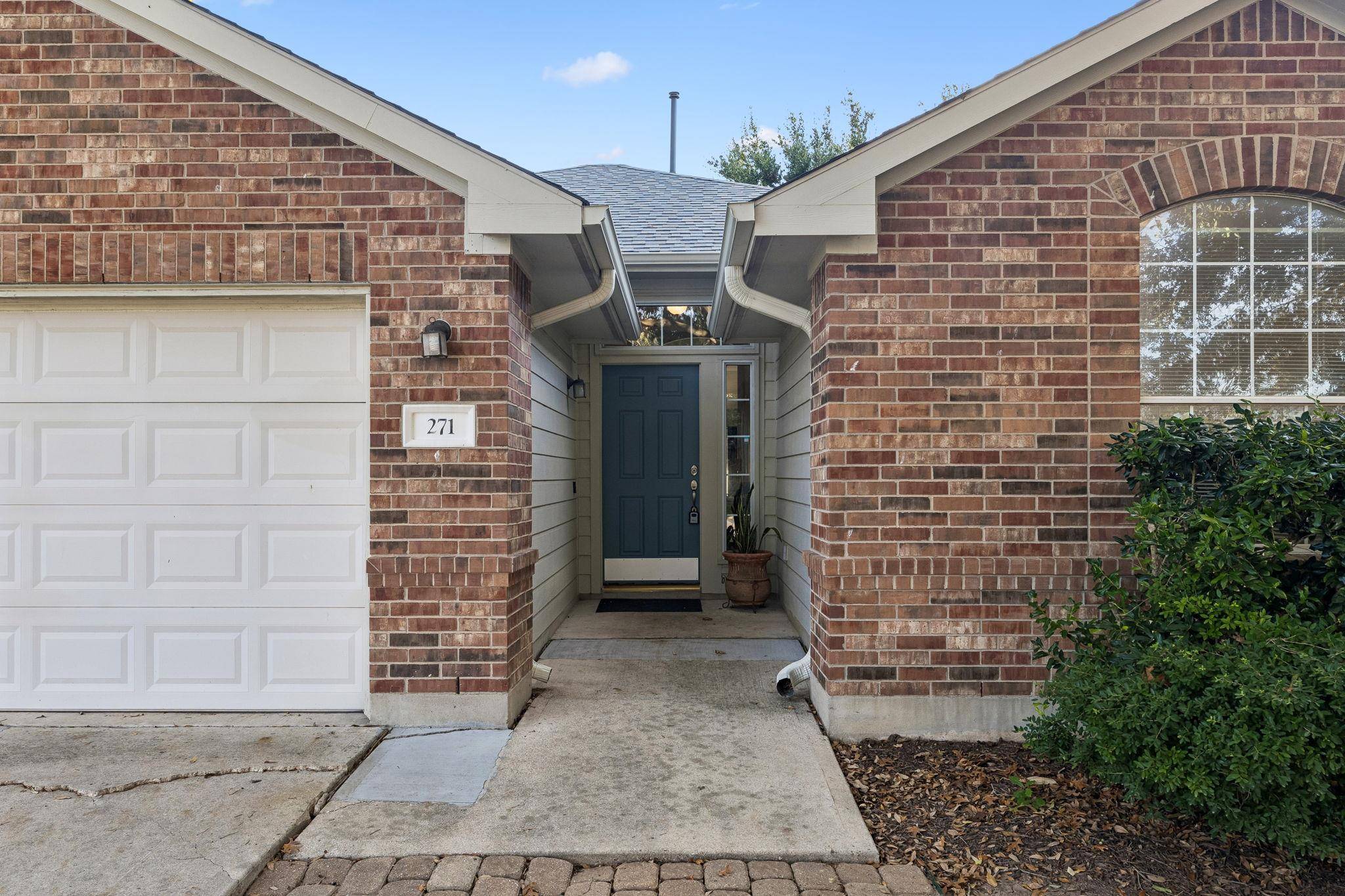 271 Bluestem ST, Kyle, TX 78640