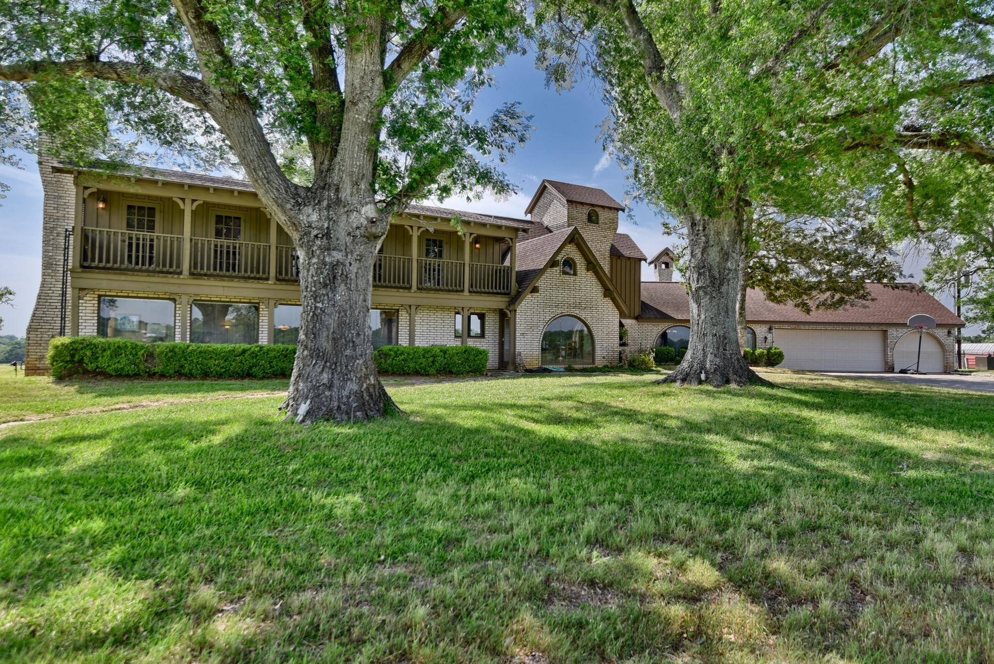 2575 Old Mill Creek RD, Brenham, TX 77833