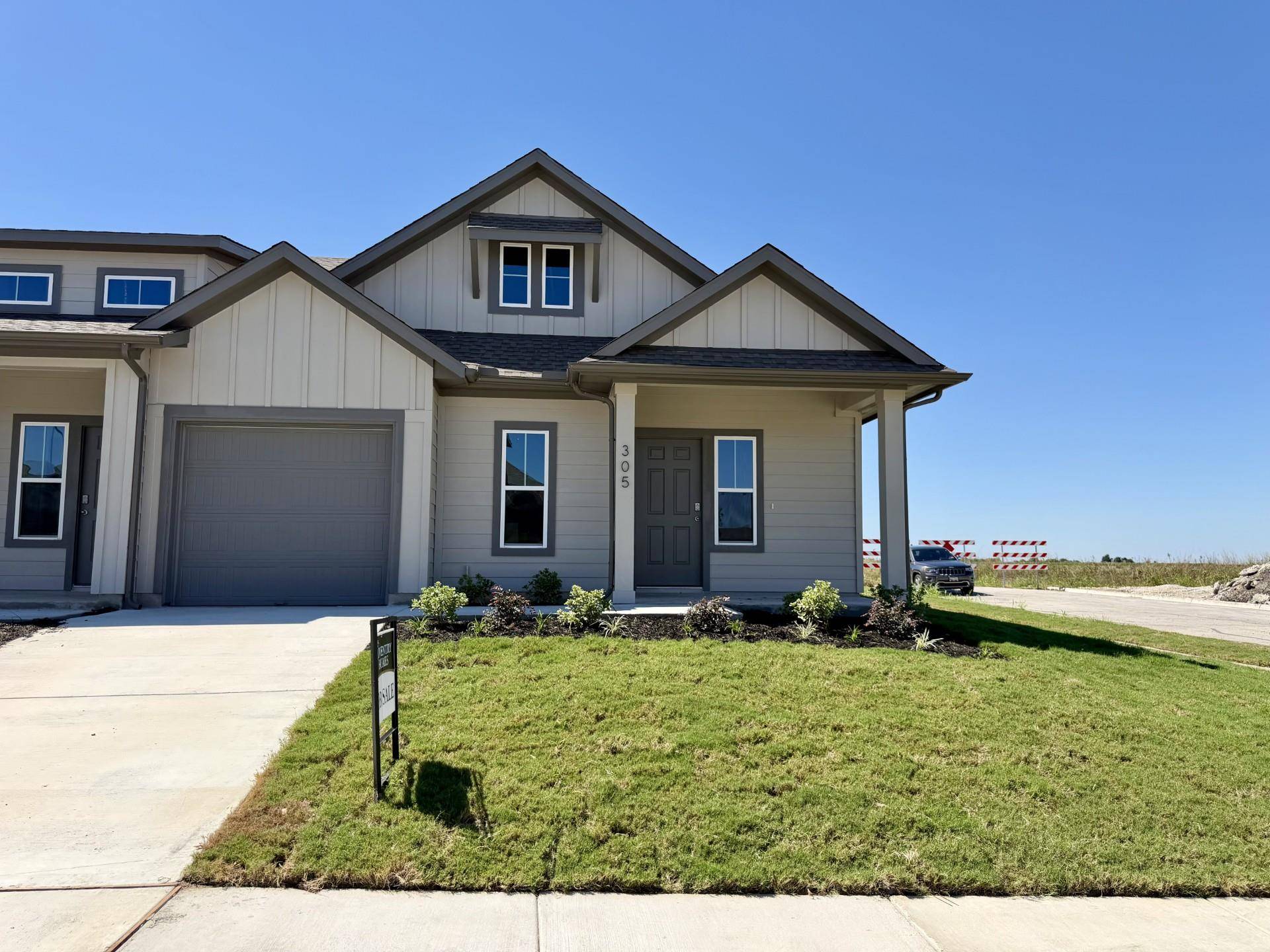 305 Backwood PASS, Taylor, TX 76574