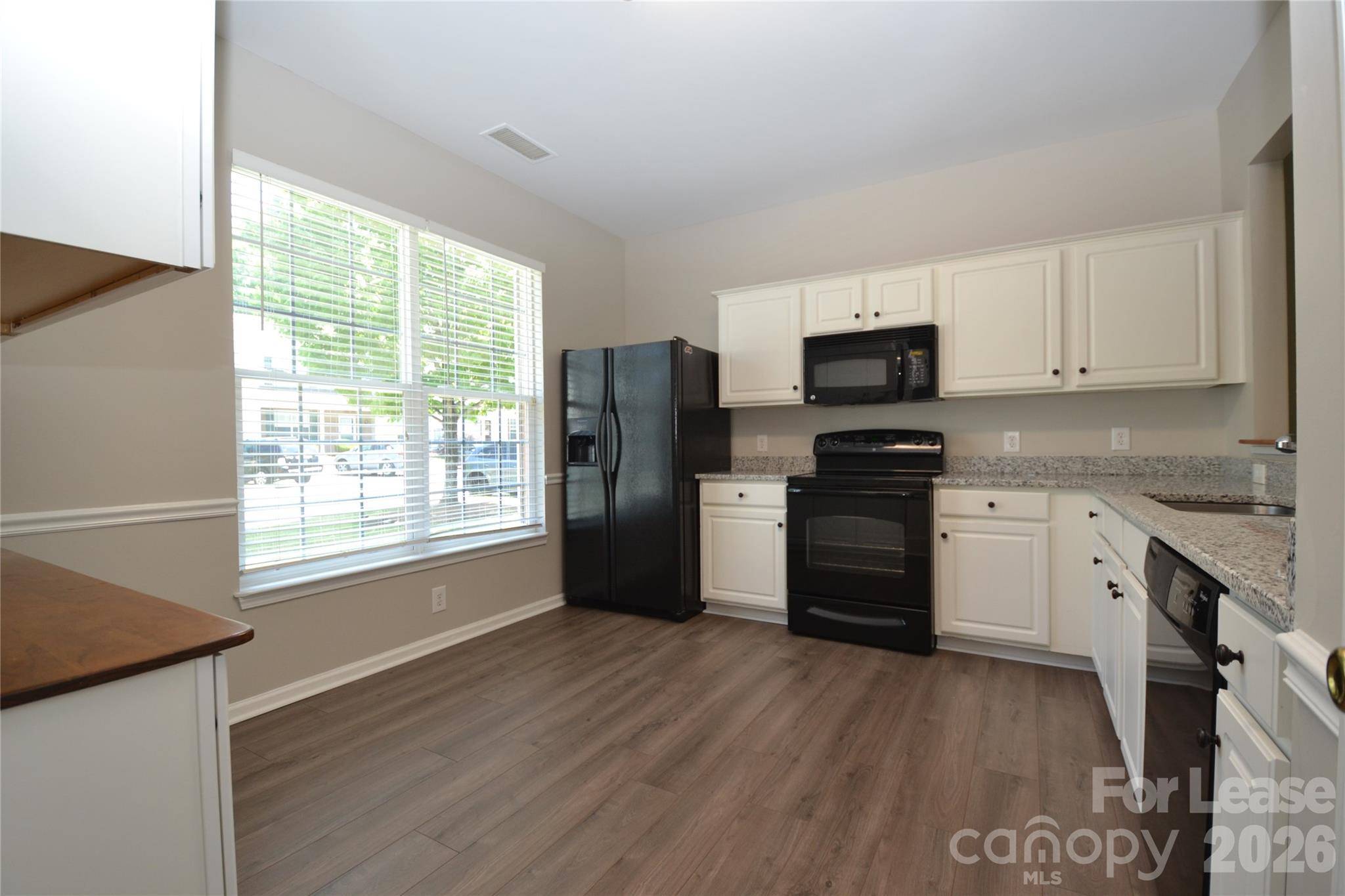 6655 Rothchild DR, Charlotte, NC 28270